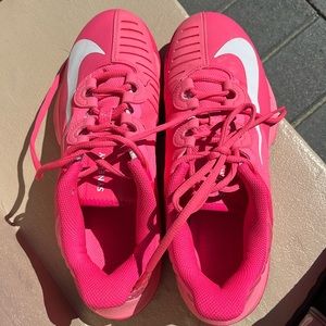 Nike synergy tennis sneakers worn once like new